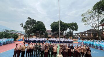 Bhabinkamtibmas Polsek Megamendung Hadiri Pembukaan MPLS di SMAN 1 Megamendung